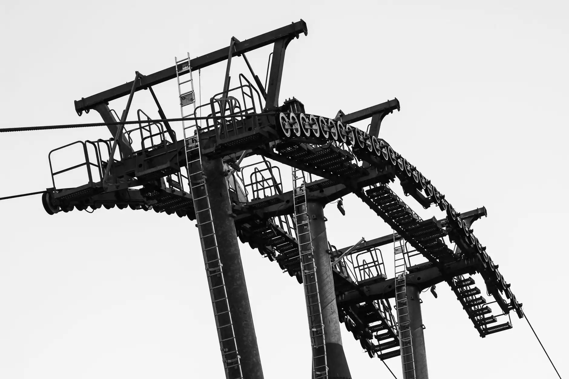 家用伸缩梯铰链结构优化技术及耐用性提升方案正文配图 1